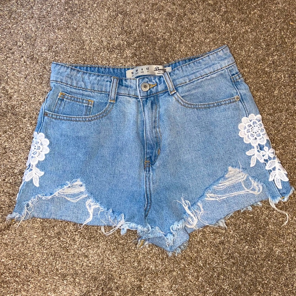 Denim Co. Light Wash Jean Shorts w/ White Lace
